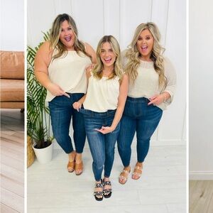 Judy blue Jeans - older gently used .. ready to get rid of . Offer me a price